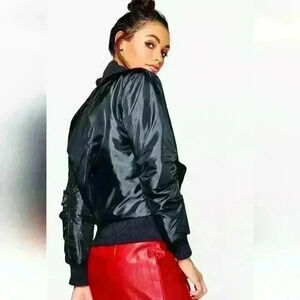 NEW NWT Boohoo Women's Lillie MA1 Black Bomber Jacket Size Small $58